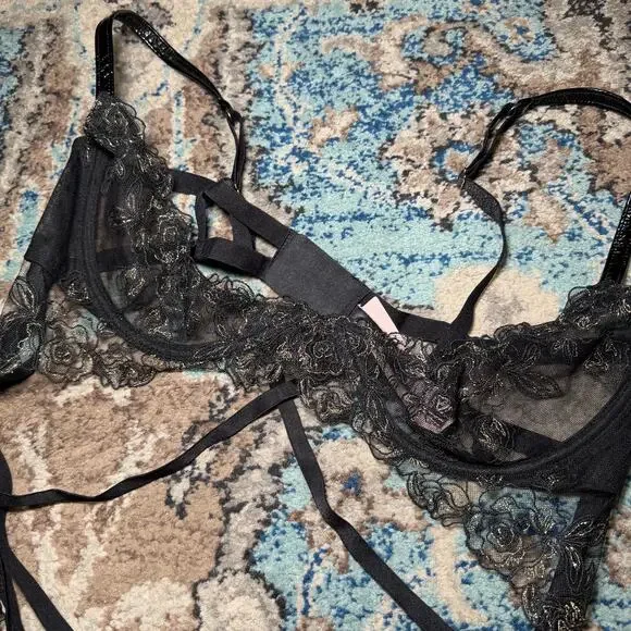 Victorias Secret Lingerie - Picture 2 of 3